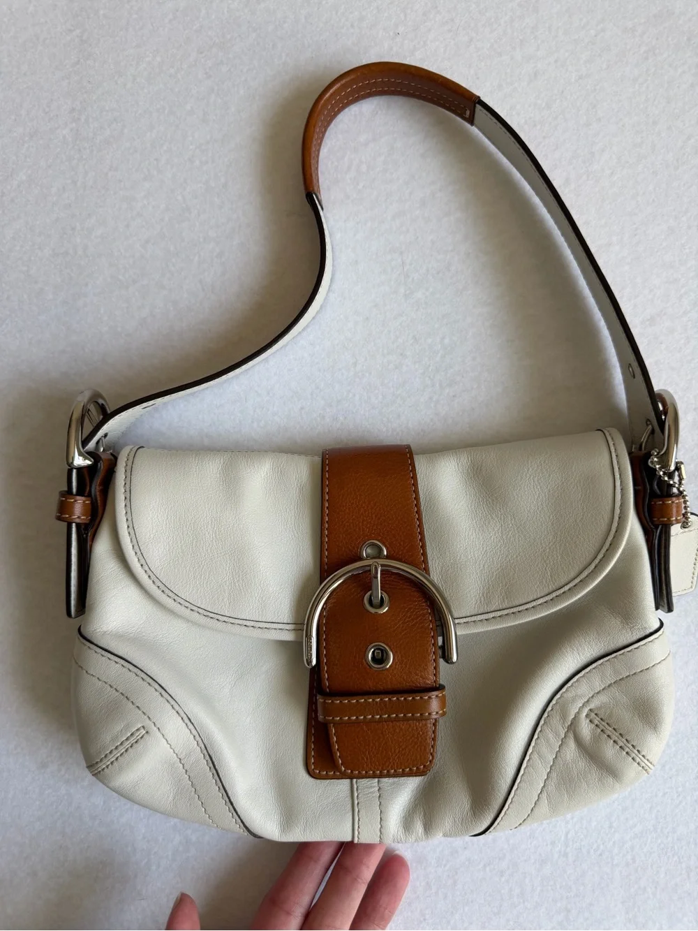 Vintage Coach Soho 9247 Cream Brown Leather Buckle Shoulder Bag Y2K White